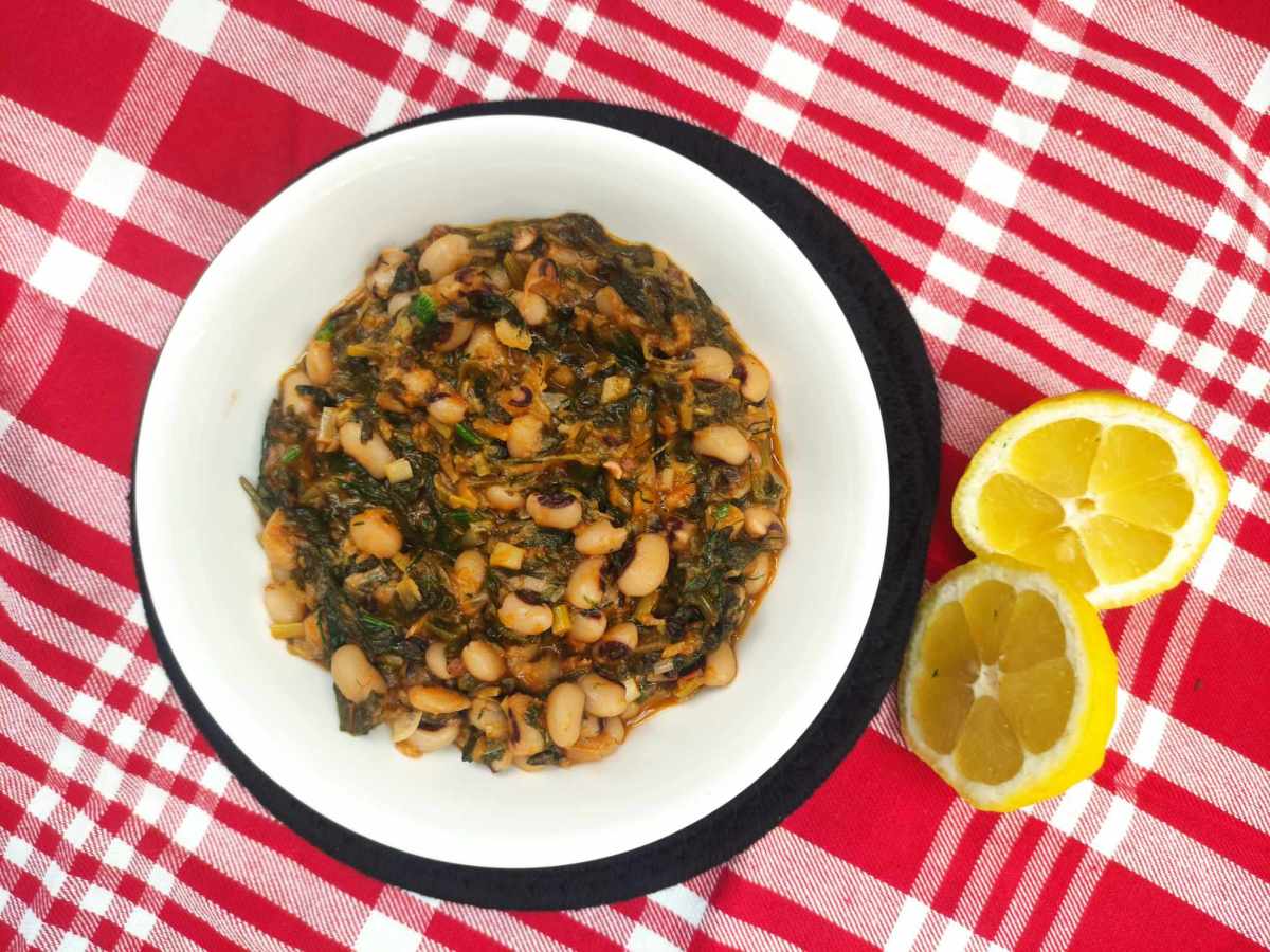 Μαυρομάτικα με σπανάκι